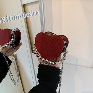 Niche Personality Fashion Handbag Women's 2024 New Arrival All-Match Love Mini Red Envelope Simple Popular Crossbody Bag