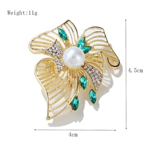 Fashion Niche Light Luxury Retro Heavy Industry Emerald Pearl Corsage Elegant Clothing Pin Accessories Wholesale