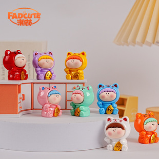 Factory direct Li Si Cai Mao creative cute gift decoration resin doll station office desktop ornaments