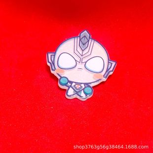 Мультипликационный мультфильм Q версия значка Ultraman брошь подвеска акриловой сумки для студентов оптовых производителей
