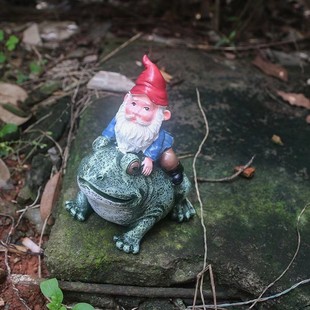 Cross-border dwarf resin crafts foreign trade spoof dwarf frog decorations outdoor courtyard garden ornaments
