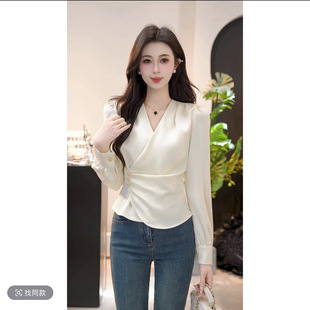 YUANLIANSU/round face crisp ice white Haiyu design satin long sleeve bottoming shirt women's V-neck top
