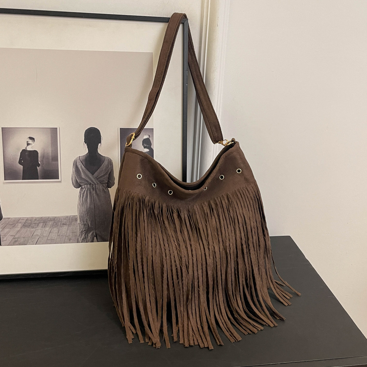New tassel Korean style cross-border women's bag, large capacity, simple and popular women's shoulder bag, simple crossbody bag.