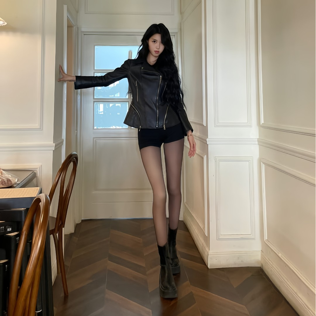 【Water-Light Socks with High Transparency】2025 Nude-Feel High-Transparency Single-Layer Integrated Skin-Transparent Socks for Autumn and Winter with Fleece Lining in Black