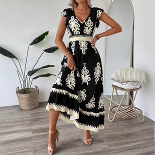 2025 cross-border European and American women's clothing Amazon beach skirt holiday style printed large pendulum dress Tiktoktemu