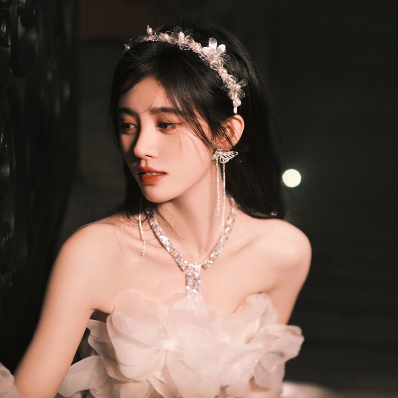 Ju Jingyi Birthday Fairy Style Transparent Petals Crystal Flower Cluster Headband Princess Headband Headband Hair Clip Headwear