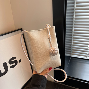 Women's Small Square Bag Retro Mini Shoulder Bag Japanese and Korean Style Cute Fresh Macaron Vertical Key Change Crossbody Bag