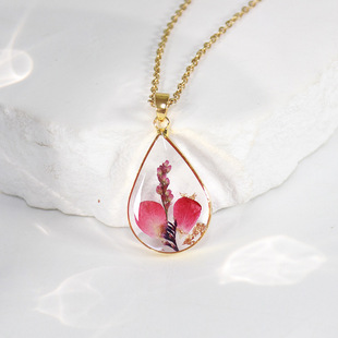 Ivy New Golden Water Drop Month Flower Series Natural Dried Flower Plant Specimen Necklace Rose Creative Pendant