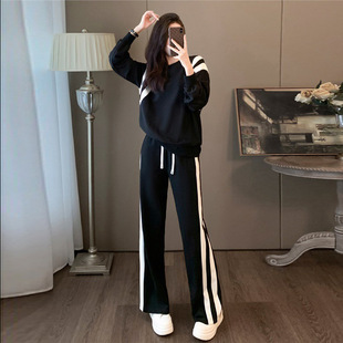 Internet Celebrant Casual Sports suit Women's Autumn 2024 New Age-reducing Western Style Fashionable Sweat Wide Leg Pants Two-piece Set for Women