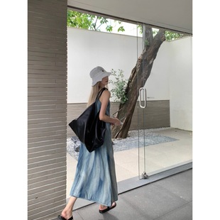 High-end Niche Design Tie-dye Elegant Sling dress Women's Summer Loose Lazy Style Seaside Holiday Long Dress
