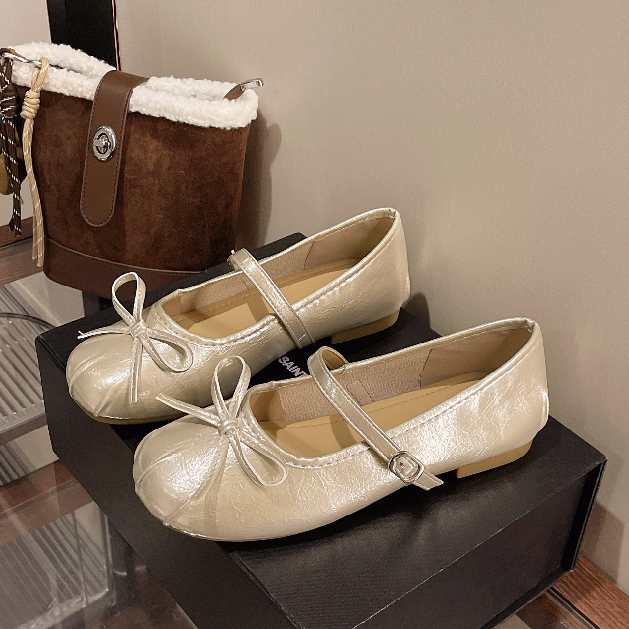 Genuine Leather Shoes with Hidden Height Increase, Comfortable Shallow Mouth Single Shoes for Women, 2026 Spring New Style, Soft Sole Leather Shoes to Pair with Skirts, Evening Shoes