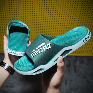 Fashion outdoor slippers men's summer outdoor wear fashionable ins beach breathable indoor home thick bottom men's sandals wholesale
