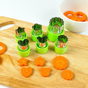 Factory PP hand stainless steel biscuit cutting boxed set kitchen cut flower tool Bento decorative melon and vegetable cut flower device