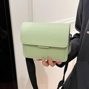 Cross-border Simple Foreign Trade Small Square Bag Women's 20 New Fashionable Shoulder Crossbody Bag Underarm Casual Small Square Bag 24