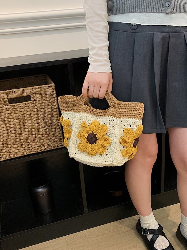 Grandma-style high-end straw shoulder bag, handmade woven bag, large capacity, canvas lining, beach tote bag.