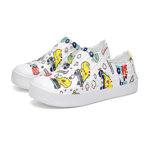 Hole Shoes Children's Boys and Girls Rain Shoes Breathable 2024 New Cartoon Cute Wading Beach Sports Sandals