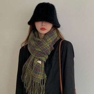 Korean Style Scarf Women's Autumn and Winter Green Plaid All-match Thickened Warm Shawl High-grade Atmosphere Tassel Scarf
