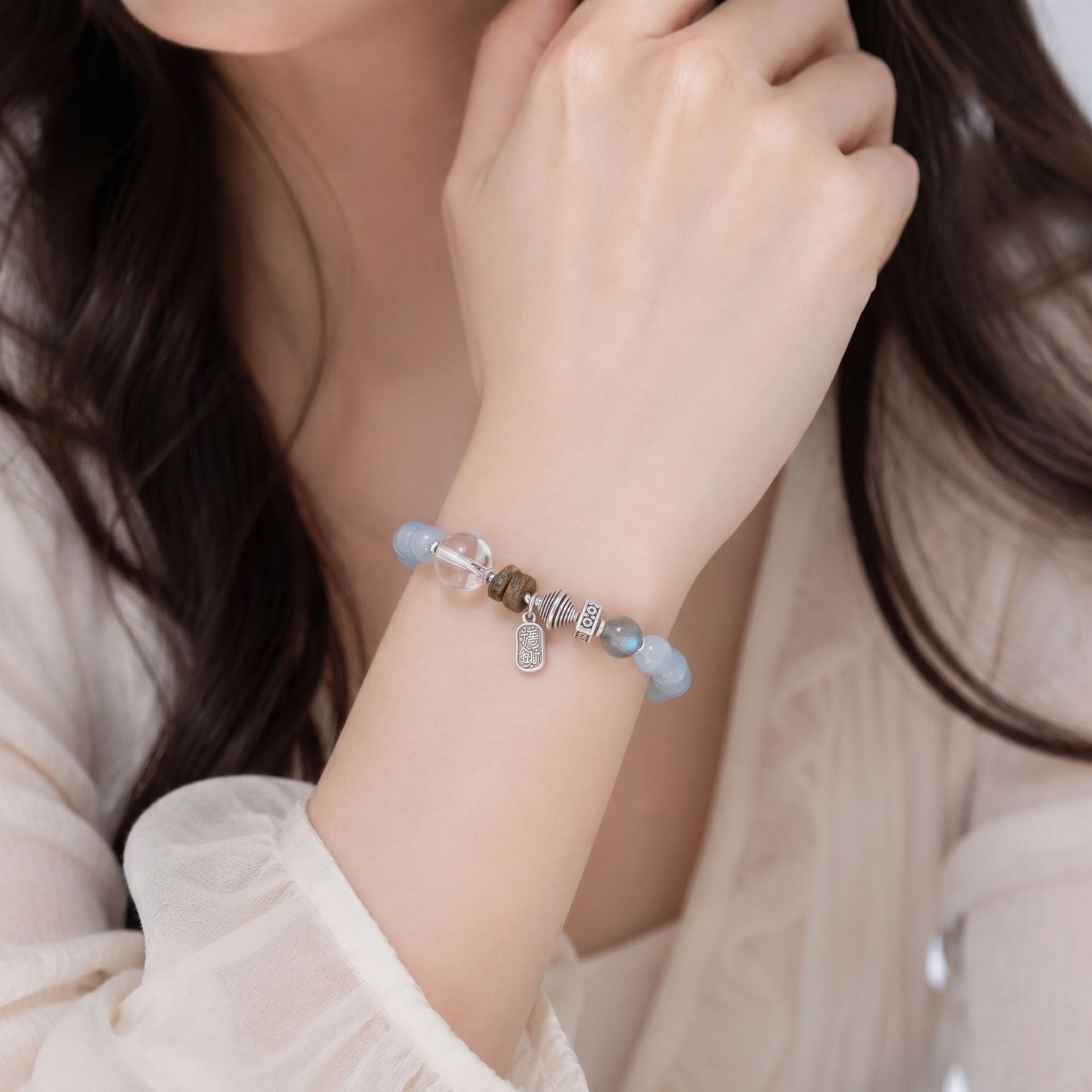 Natural Blue Chalcedony Gray Moonlight Agarwood Bracelet, New Chinese Style, Water-Attracting and Hydrating Single-Circle Bracelet, High-End Jewelry Wholesale