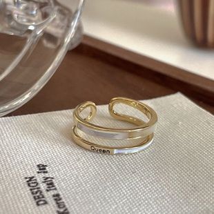 Ring design sense high sense female fashion personality cold niche Japanese style light luxury European and American ins emerald ring