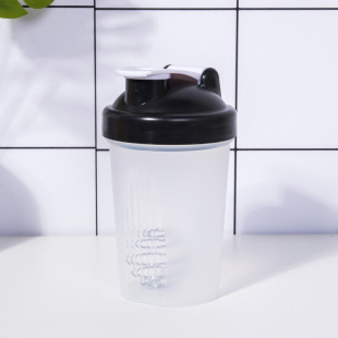 Source manufacturers shake Cup LOGO fitness mixing substitute milkshake cup portable protein powder mixing ball scale