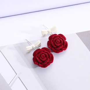 Retro Hong Kong Style Red Rose Pearl Earrings French Style Small Fragrance High-end Earrings Accessible Luxury New Year Ear Jewelry Wholesale