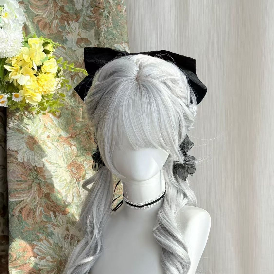 Wig for Women, Silver-Gray, Long Wavy Hair, Can Be Tied into Two Ponytails, Lolita Style, Daily Full Headpiece