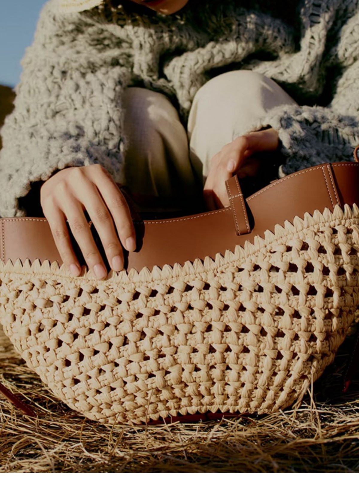 2025 Retro Artistic Fashion Versatile Casual Tote Bag Shoulder Handbag Large Capacity Straw Woven Bag Women's Bag
