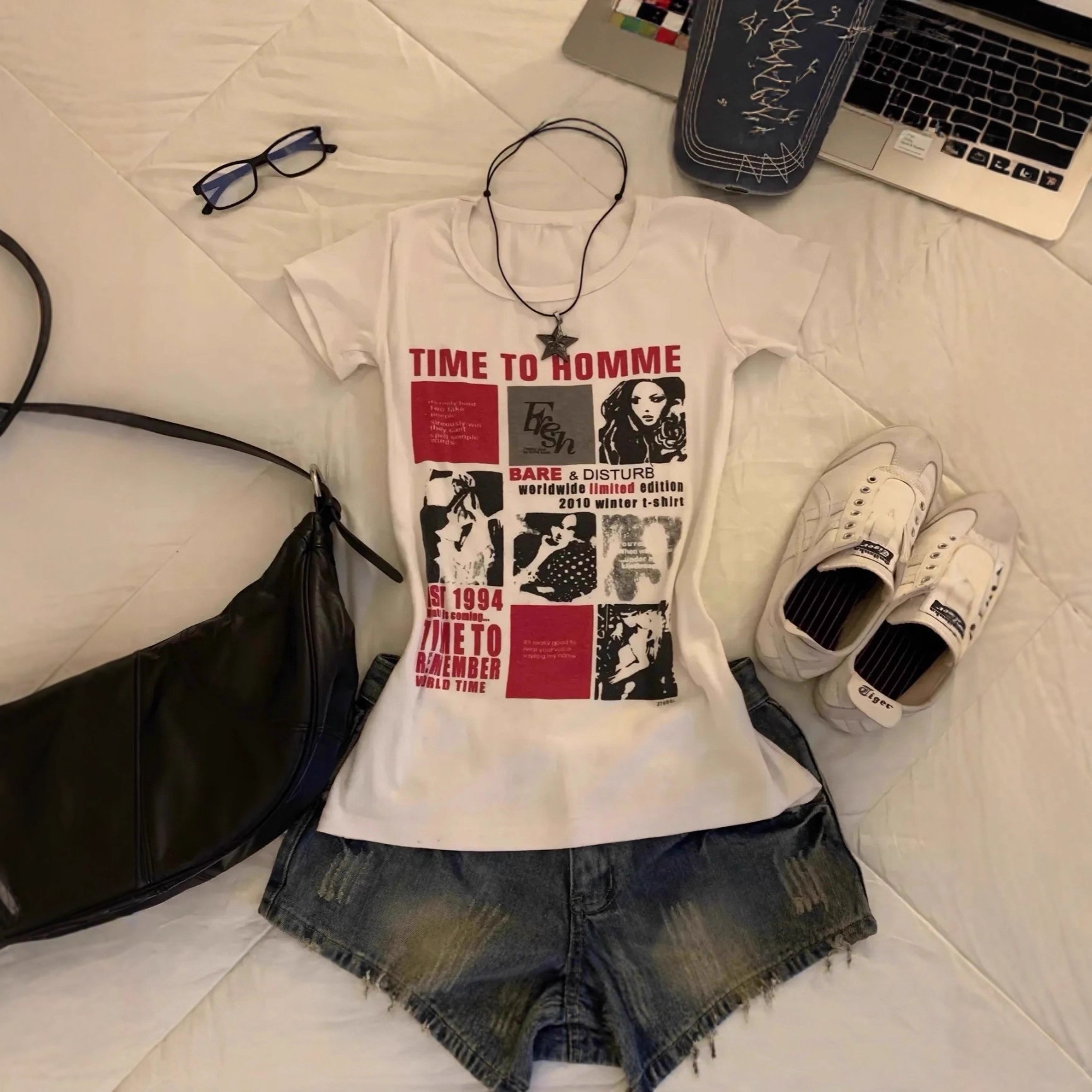 2025 New Summer Hot Girl Pure Desire Chic Printed Hot Girl Short-Sleeved T-Shirt Women's Slim Design Niche Tops