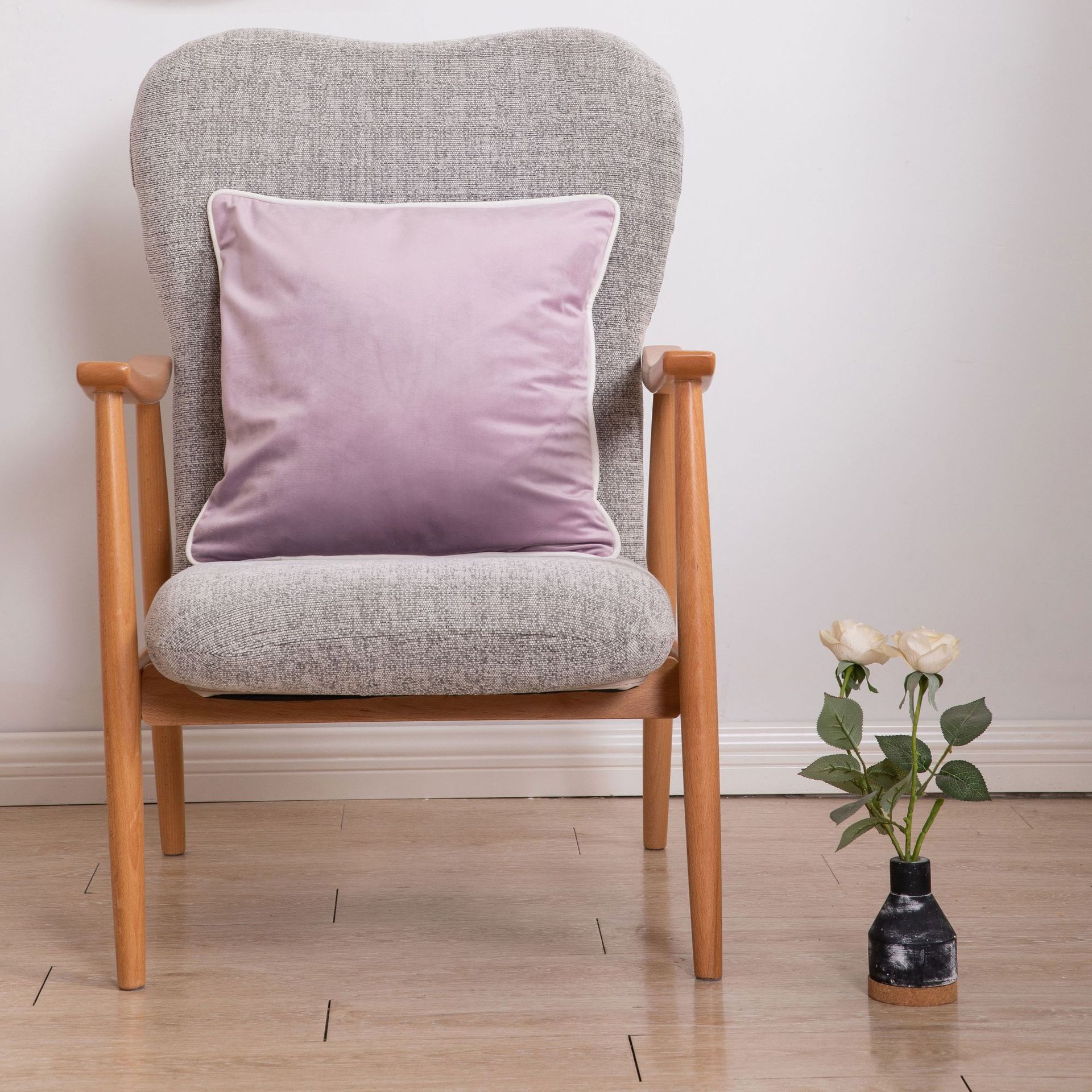 Full Care of Temu Dropshipping Cross-Border Amazon Simple Scandinavian Style Velvet Rolling Rope Black and White Edged Pillowcase