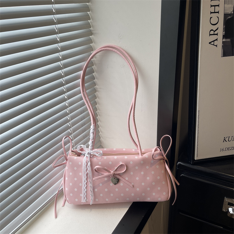 Korean Style Fashionable and Cute Ins Underarm Bag 2026 Summer New Simple Commuter Bag Niche Design Shoulder Bag