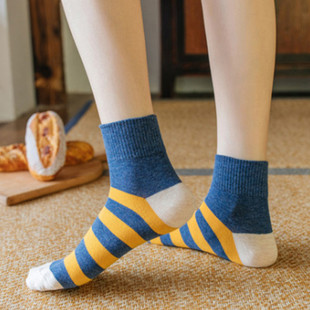 Socks mid-calf women's autumn and winter cotton socks versatile breathable striped women's socks Korean-style contrast color sports fashion socks factory wholesale