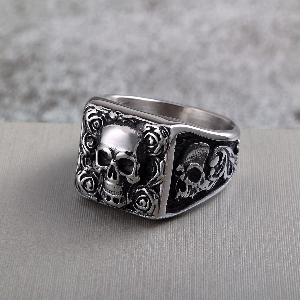 European and American Retro Stainless Steel Punk Ring Solid Halloween Skull Ring