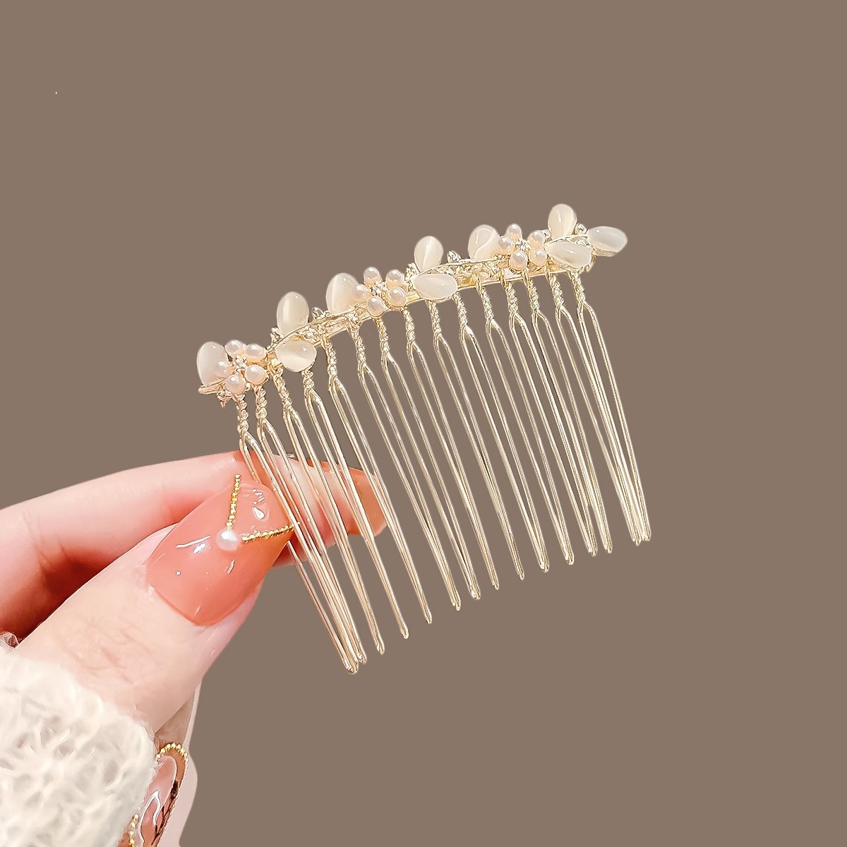 Cat's Eye Flower Hair Comb, High-End Hair Accessories for Women, Ancient Style Comb, Hairpin, Hairpin on the Back of the Head, Hairpin, Versatile Headwear
