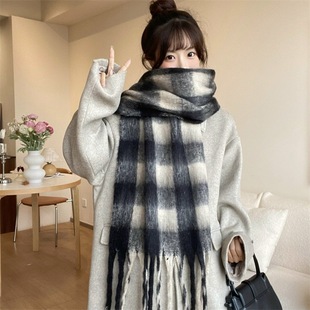 2024 Autumn and Winter Plaid Scarf High-end Women's Warm New Vintage Cashmere Tassel Women's Scarf Shawl