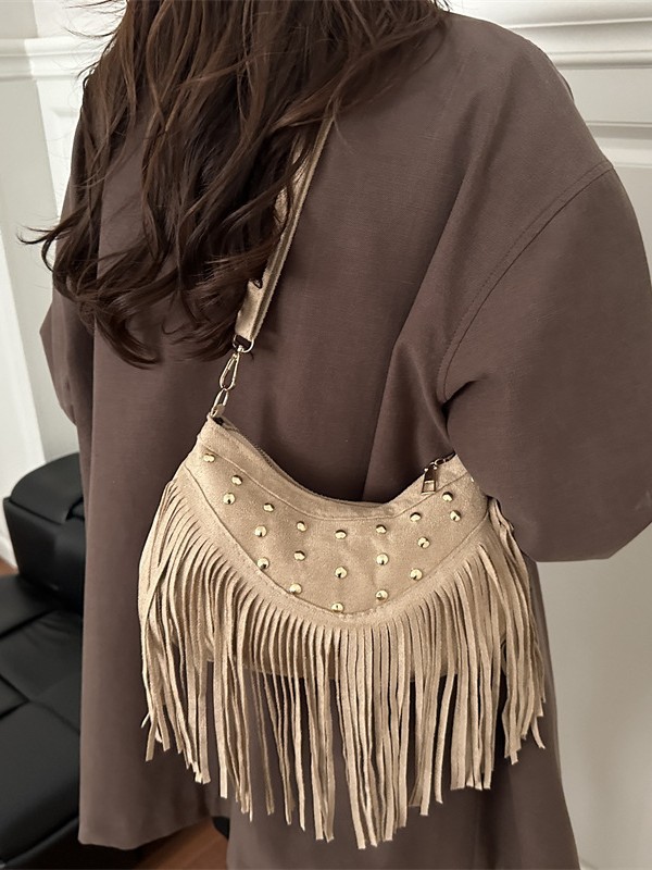 Suede casual style with studs, solid color tassels, 2025 autumn new bohemian retro shoulder/crossbody bag