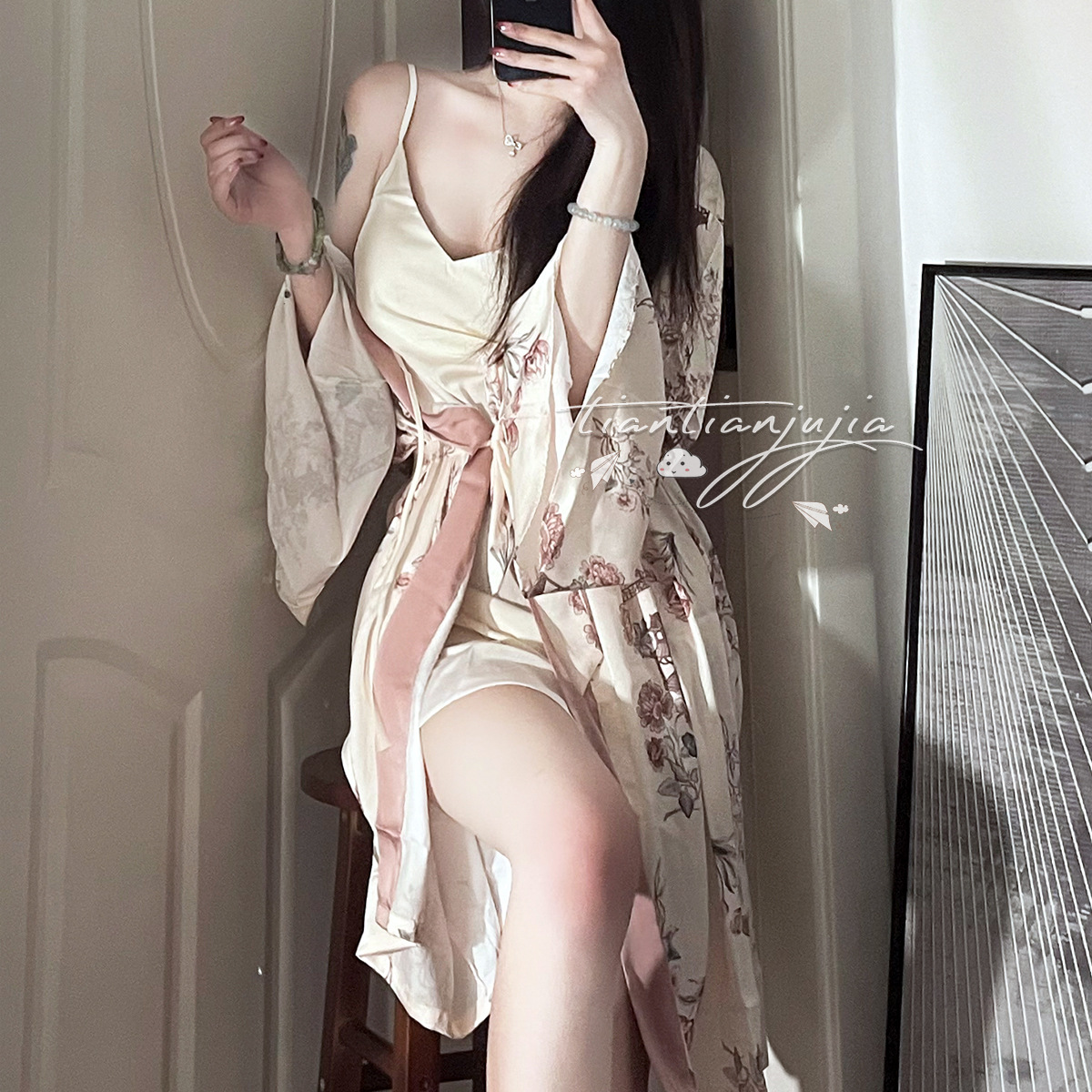 Chinese style sexy pajamas women's hot summer ice Silk fresh printed strap nightdress short skirt hip skirt can be worn outside