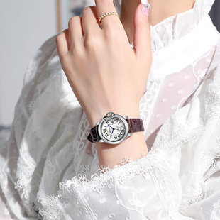 Watch Women's Retro European and American White Balloon Fashion Ins Casual All-match Elegant Classic Blue Pin Workplace Explosive Watch