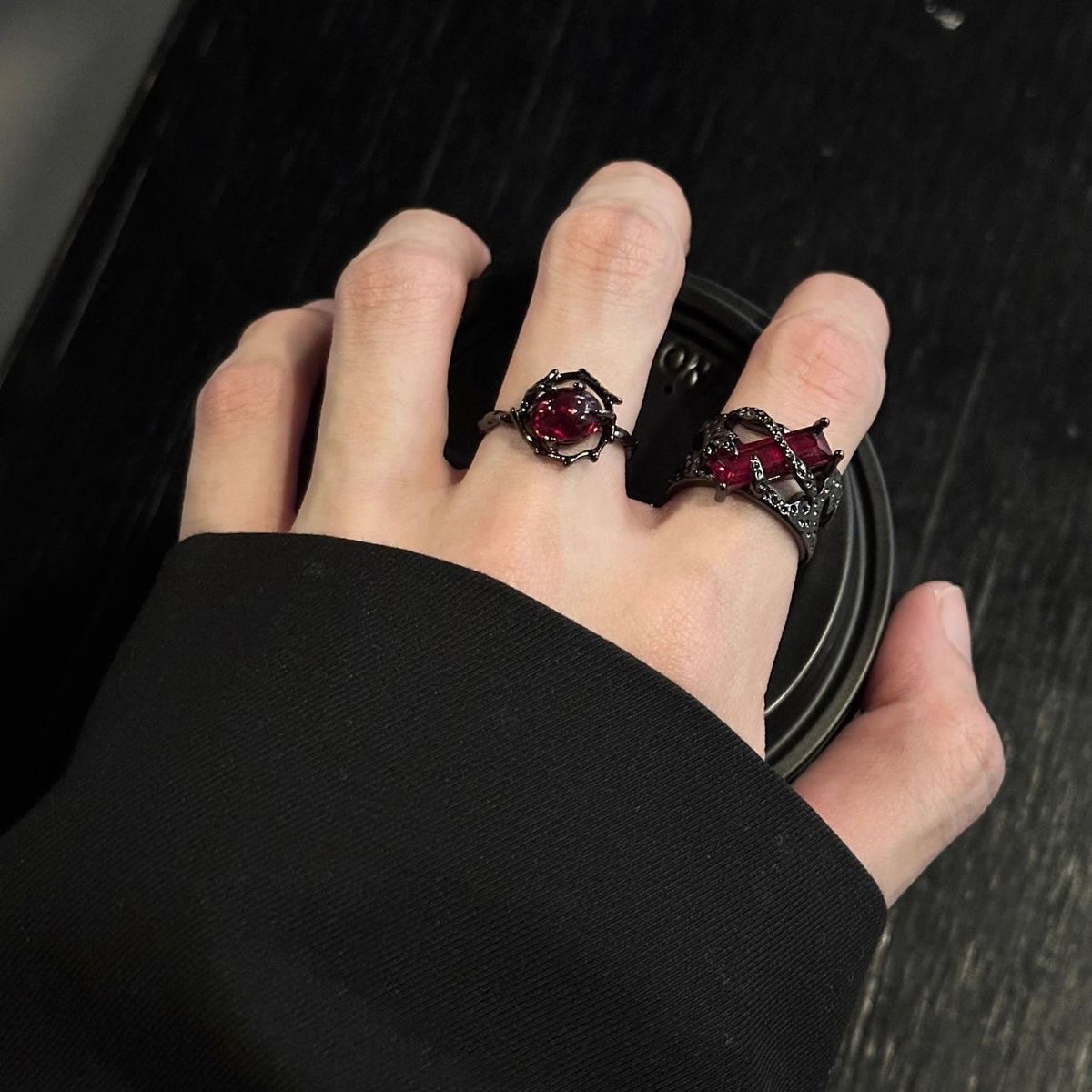 Retro Red Geometric Design Ring for Men and Women Niche Personality Punk Dark Hollow Texture Metal Ring