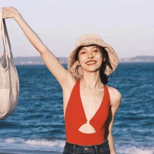 2025 Hong Kong Style Swimsuit Women's Vacation Seaside One-Piece Swimsuit Retro Slim Sexy Backless Slim Halterneck Sling