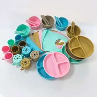 Silicone plate 7-piece Children's round plate baby food supplement bowl suction plate suit maternal and child supplies