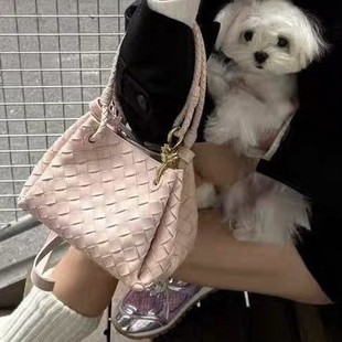 Niche Design Woven Bucket Bag Autumn and Winter New High-end Sense Vegetable Basket Handbag All-match Shoulder Crossbody Bag