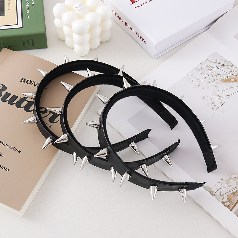 Punk Rivet Headband Black Gothic Spike Headband Headwear Fashion Headwear Personalized Trendy Metal Style Headband