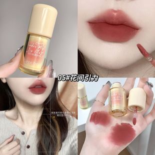 Gege bear Gogo bear light yarn powder mildew lip glaze velvet soft mist matte color rendering white non-stick Cup lip mud