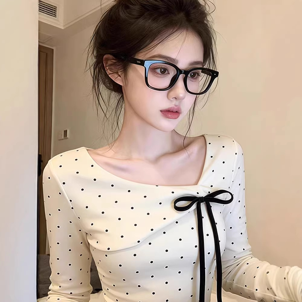 French-Style Gentle Apricot-Colored Polka Dot Tie-Neck Long-Sleeve T-Shirt for Women, 2026 Spring Collection, Particularly Beautiful Waist-Cinching Base Shirt