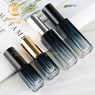 Spot wholesale square perfume bottle 3ml 10ml essence oil bottle perfume bottle gradient spray bottle