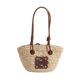 Fashion casual texture tote bag 2025 new large capacity holiday bucket bag high color value simple commuter bag