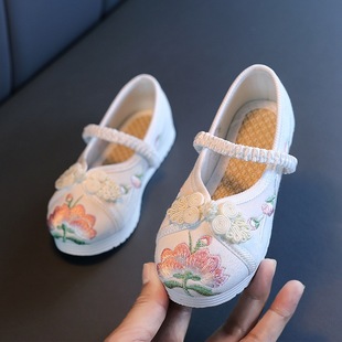 Girls' Embroidered Shoes, Handmade Cloth Shoes, Old Beijing Kidsren's Han Dynasty Shoes, White Shoes, Kidsren's Shoes, Ethnic Style Horse Face Skirt Performances