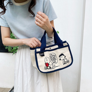 Japanese cute cartoon Snoopy portable canvas bag large capacity multi-functional mummy portable lunch bag storage bag