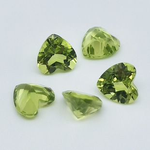 Factory wholesale heart-shaped natural olivine 3-8mm heart-shaped olivine gemstone bare stone