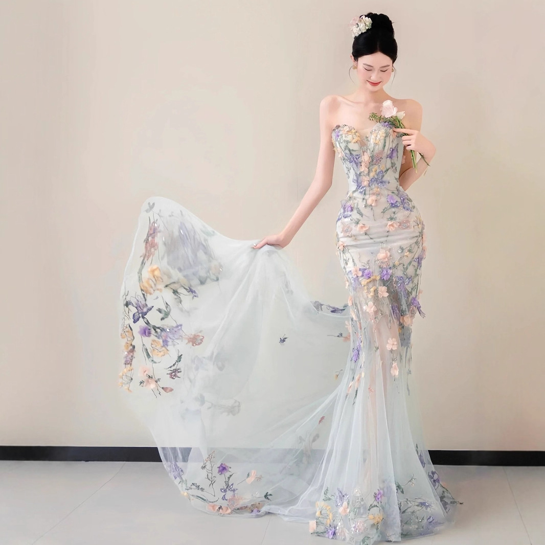High-End Evening Dress for Women, Strapless, Light Luxury, Perfect for Banquets, Stunning for Coming-Of-Age Ceremonies, Sheer Mermaid Gown, Flower Fairy Engagement Robe